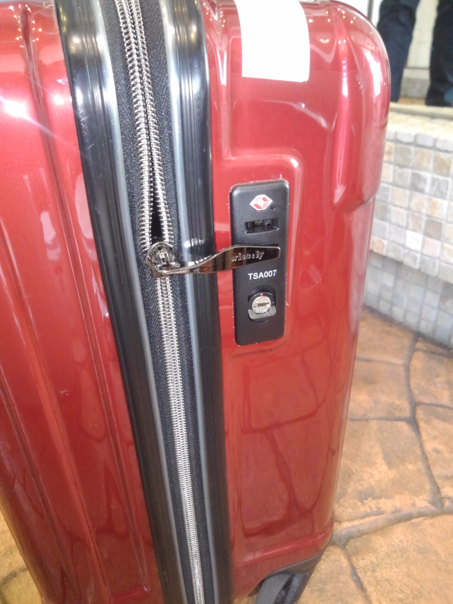 TSA007 SUITCASEの解錠 かぎや盛岡べん｜ 鍵を開ける・修理・交換｜神奈川県、東京都全域対応